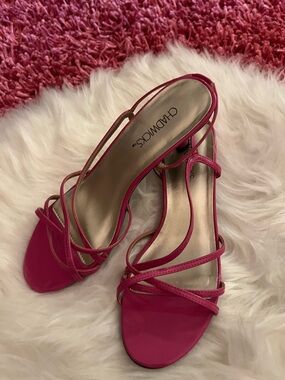 Chadwicks Hot Pink Strappy Slingback Heels- (never worn)